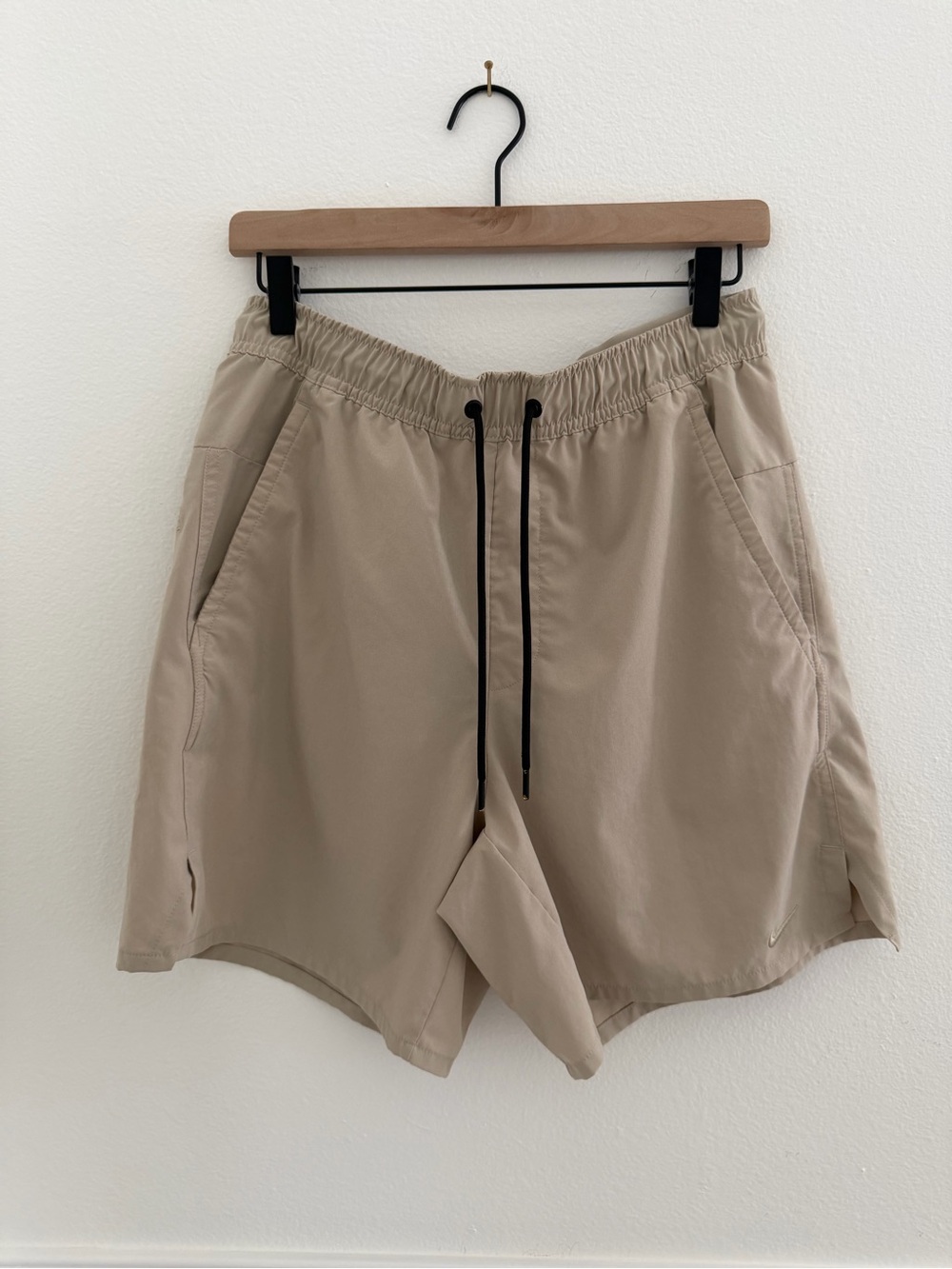 Nike Dri-FIT Shorts Beige Khaki Running Training Gym Athletic - Medium